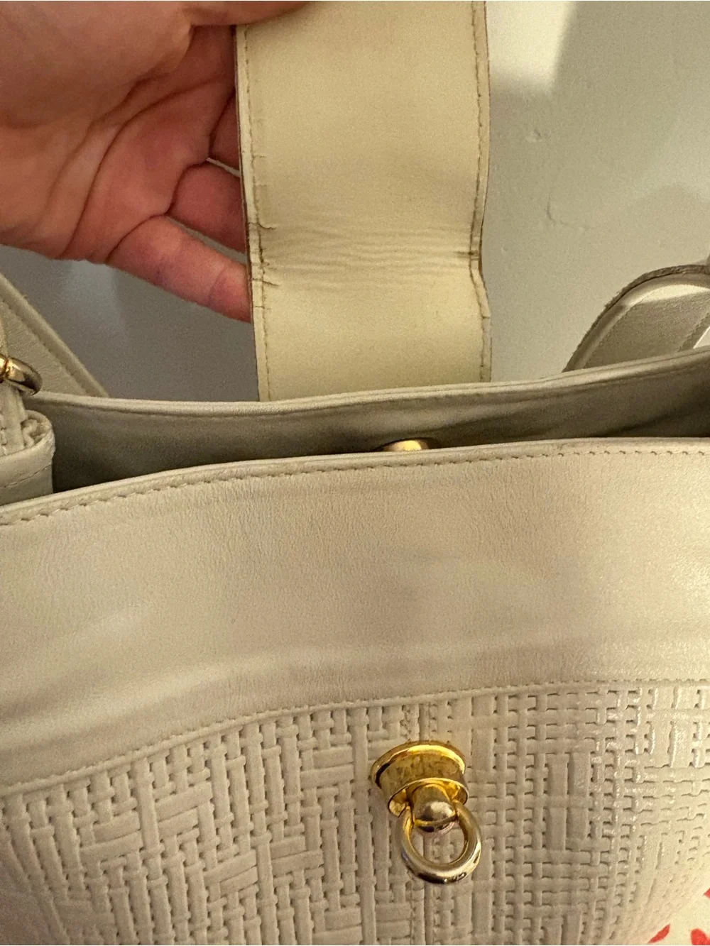 Unique Vintage 80s white designer bucket bag gold tone hardware